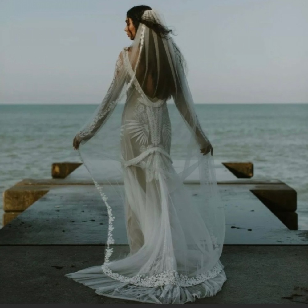 A.B. Ellie Suki Chapel veil In ivory hand stitched detail sold out online